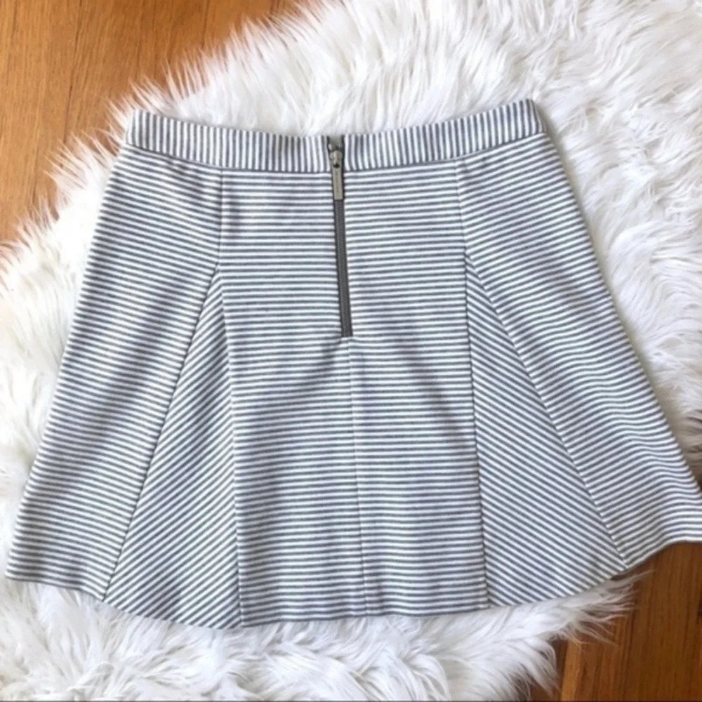 Michael Kors Flare Mini Skirt Gray White Stripe 4 - Picture 4 of 5